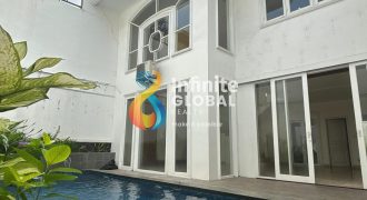 Dijual Rumah Pondok Indah Jakarta Selatan