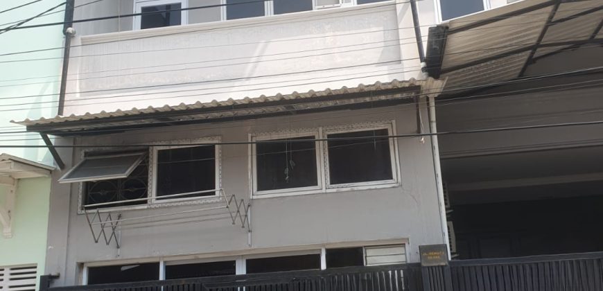 Dijual Rumah daerah Daan mogot