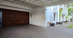 Disewakan Rumah Area Kemang Semi Furnished