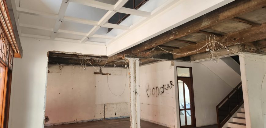 Disewakan Rumah Usaha Ex Cafe Area Kebayoran Baru