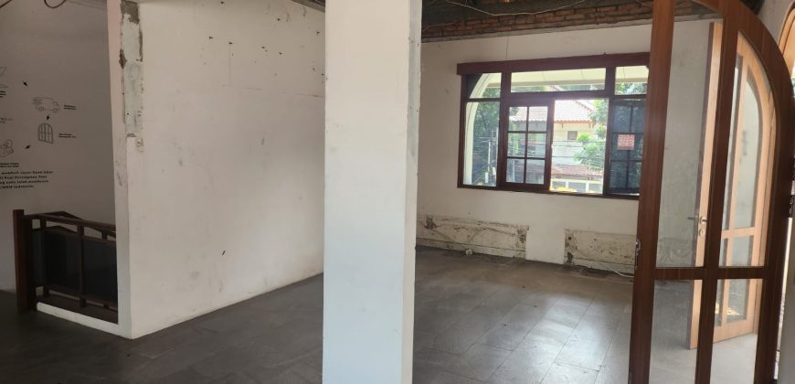 Disewakan Rumah Usaha Ex Cafe Area Kebayoran Baru