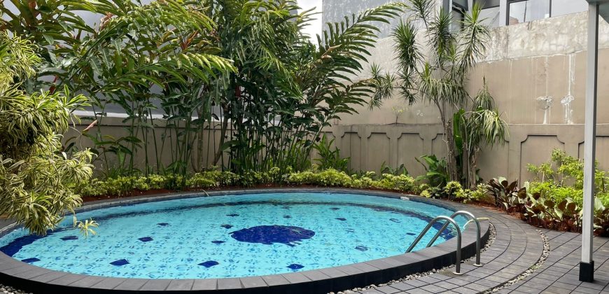 Dijual Rumah Mewah Secondary Siap Huni di Pondok Indah