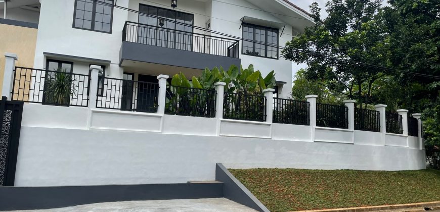 Dijual Rumah Mewah Secondary Siap Huni di Pondok Indah