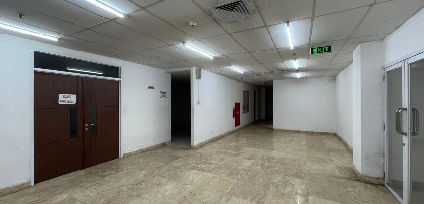 Dijual Gedung Baru lokasi komersial Kebayoran lama Jakarta Selatan