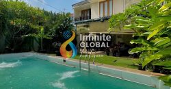 Dijual Cepat Rumah Tropical Cantik Lokasi Tenang Cilandak