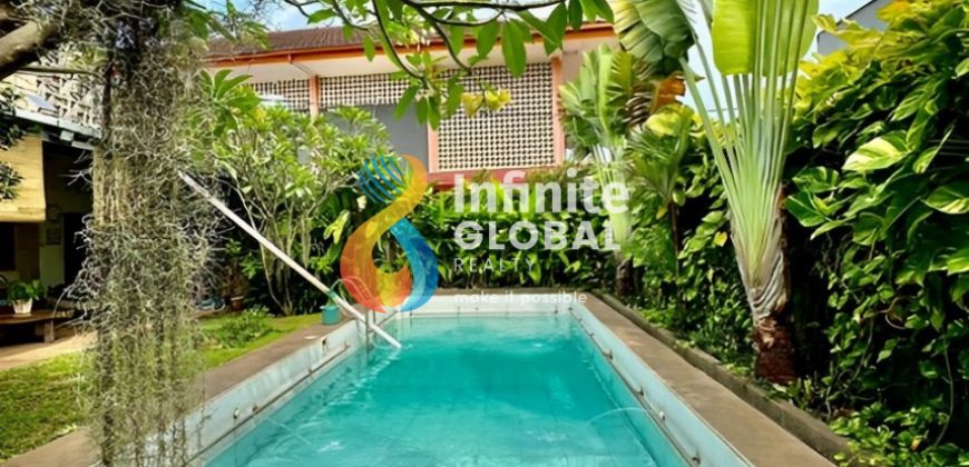 Dijual Cepat Rumah Tropical Cantik Lokasi Tenang Cilandak