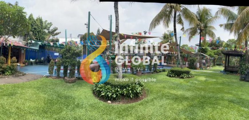 Dijual Cepat Termasuk Bangunan Dan Playground Hitung Tanah Saja