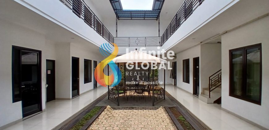 House Atau Office For Sale Jatipadang Very Strategic