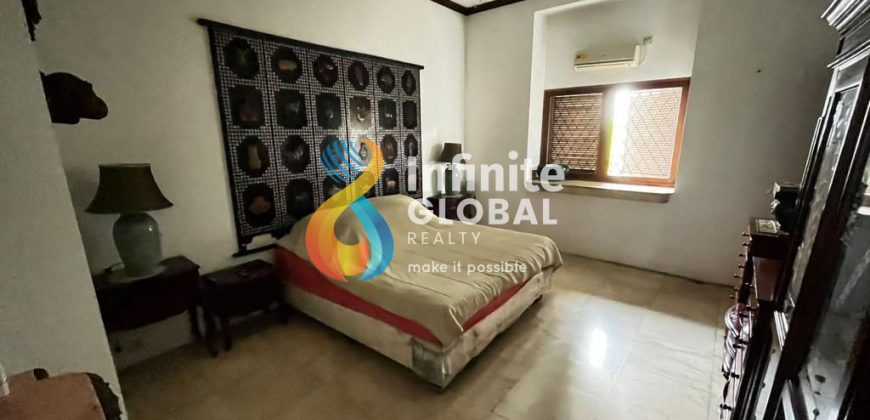 Dijual Rumah Rapih Lokasi Elite Simprug Senayan