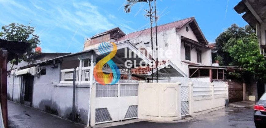 Dijual Rumah Tinggal + Kos2an 6 Kamar Kosan Aktif