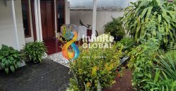 Dijual Rumah Tinggal + Kos2an 6 Kamar Kosan Aktif