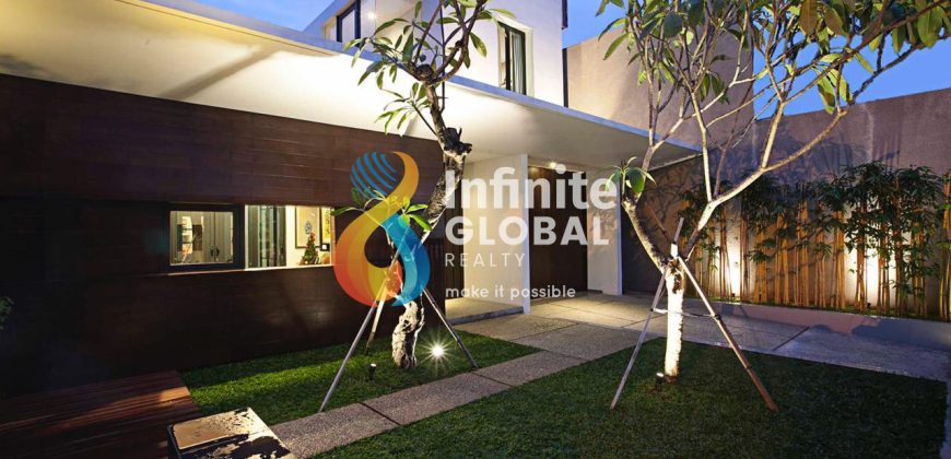 For Sale House Tropical Modern Bangka Kemang