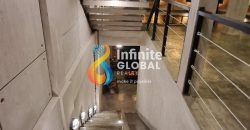 Rumah Dengan Konsep Industrial Bangunan Baru di Kawasan Elite Kuningan