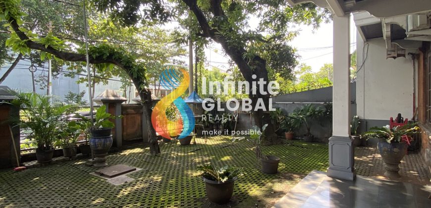 Dijual Rumah Area Pondok Indah Classic Design Dekat Dengan PIM