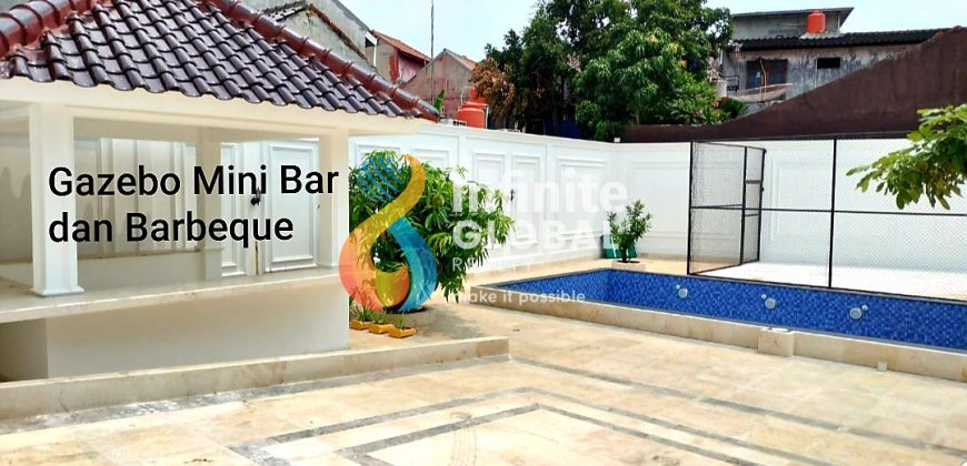 Dijual Rumah Mewah With Private Swimming Pool