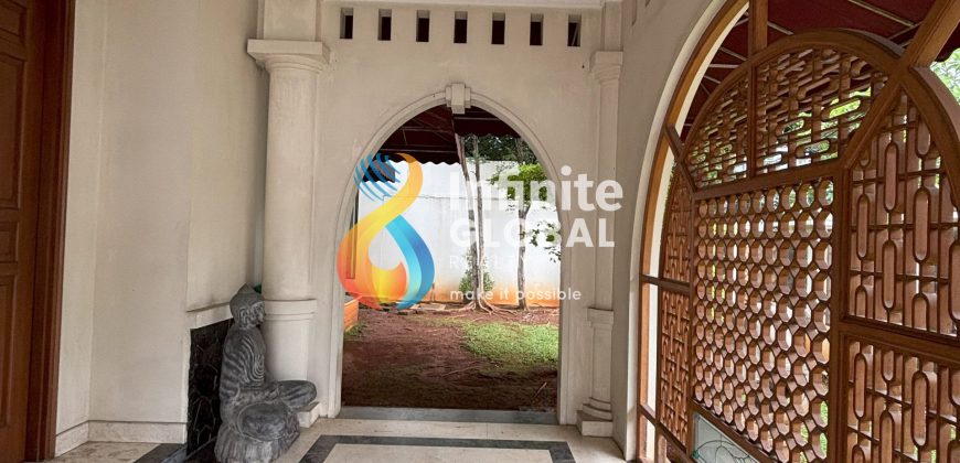 FOR SALE RUMAH OLD MONEY MENTENG JAKARTA PUSAT