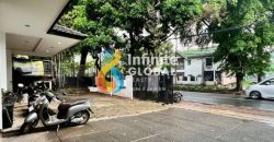 DISEWAKAN RUMAH USAHA GANDARIA KEBAYORAN BARU EX CLINIC