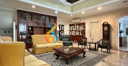 DIJUAL RUMAH MEWAH SIAP HUNI HALAMAN LUAS ROW JALAN LEBAR