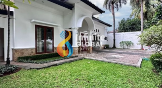 FOR RENT KEMANG DALAM AREA NYAMAN & TENANG SEMI FURNISHED