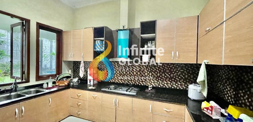 DIJUAL RUMAH MEWAH DI MENTENG Bentuk Tanah Kotak