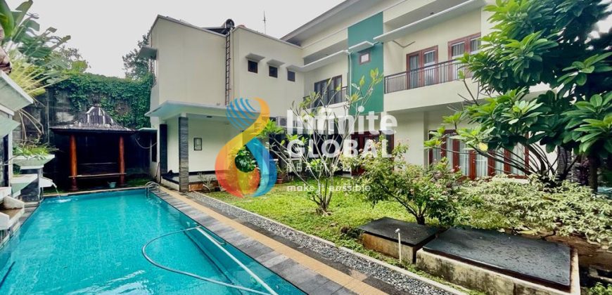 DIJUAL RUMAH MEWAH DI MENTENG Bentuk Tanah Kotak