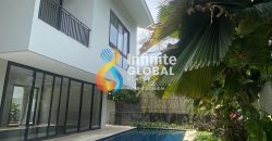 DISEWAKAN TOWNHOUSE CANTIK DI KEMANG JAKARTA SELATAN