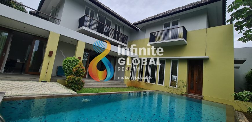 Disewakan Rumah Besar di Kemang Timur Jakarta Selatan