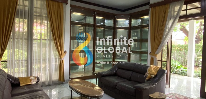 DISEWAKAN Rumah Lingkungan Asri di Kebayoran Baru