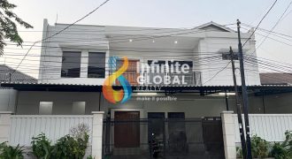 Disewakan Rumah Usaha Cocok Untuk Kantor Klinik Dan Cafe