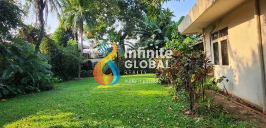DIJUAL RUMAH KLASIK NGANTONG AREA KEMANG