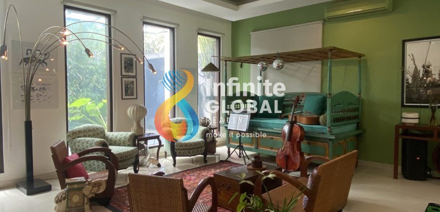 Price Drop 10M! Modern Tropical Luxury House di Kebayoran Baru LT 888 m² Private Pool