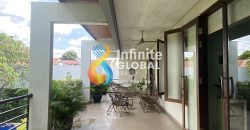 Price Drop 10M! Modern Tropical Luxury House di Kebayoran Baru LT 888 m² Private Pool