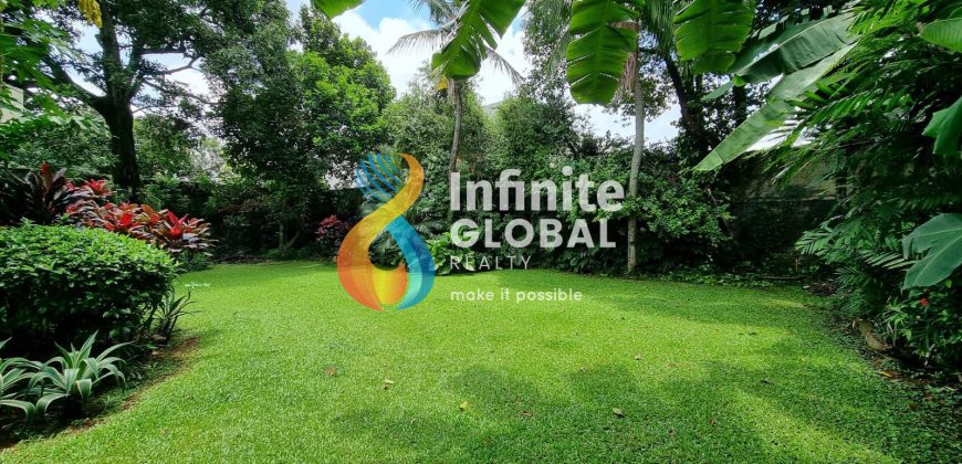 DIJUAL RUMAH KLASIK NGANTONG AREA KEMANG