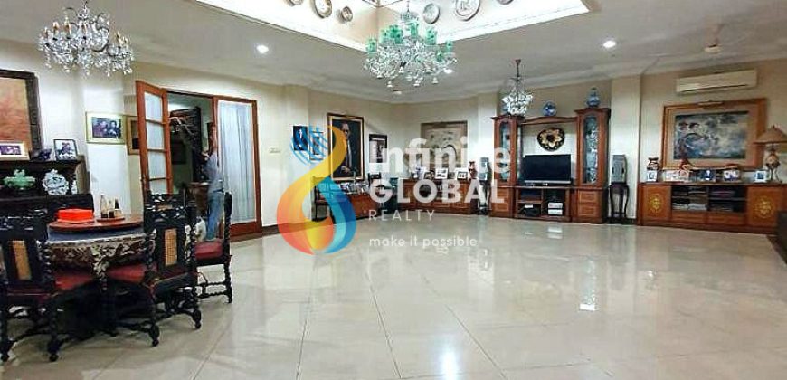 DIJUAL RUMAH KLASIK NGANTONG AREA KEMANG