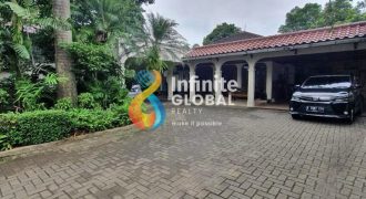 DIJUAL RUMAH KLASIK NGANTONG AREA KEMANG