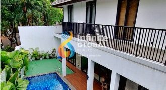 Dijual Rumah Cantik Nyaman dan Asri di Kemang Jakarta Selatan