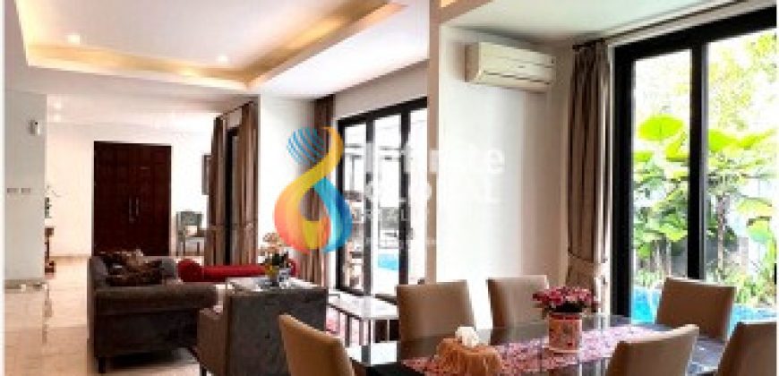 Dijual Rumah Cantik Nyaman dan Asri di Kemang Jakarta Selatan