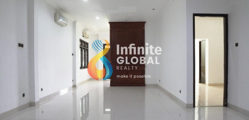 DIJUAL RUMAH LAMA MENTENG JAKARTA PUSAT