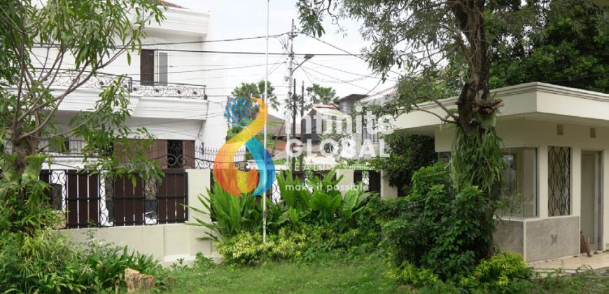 DIJUAL RUMAH LAMA MENTENG JAKARTA PUSAT