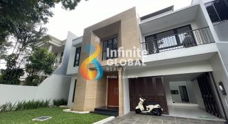 FOR SALE Rumah di Komplek Elite Pondok Indah