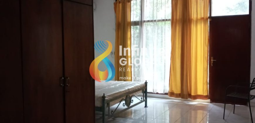 Dijual Rumah Bangunan Lama Daerah Kemang Jaksel Cocok untuk expat