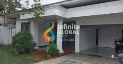 Dijual Rumah Bangunan Lama Daerah Kemang Jaksel Cocok untuk expat
