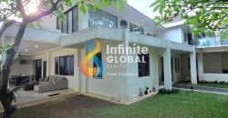 Dijual Rumah KEBAYORAN BARU Lokasi Strategis