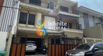 Dijual Rumah Modern Minimalis dengan Nuansa Tropis Kontempore