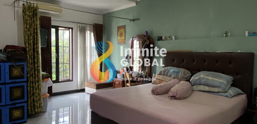 Dijual Rumah Modern Minimalis dengan Nuansa Tropis Kontempore