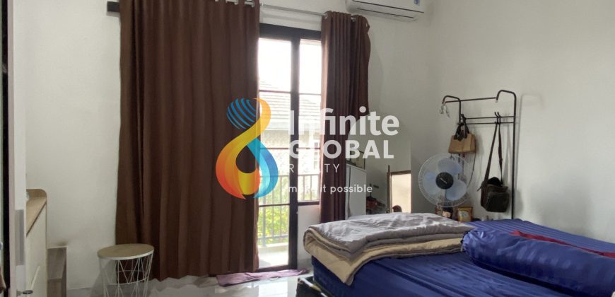 Dijual Rumah Modern Minimalis dengan Nuansa Tropis Kontempore