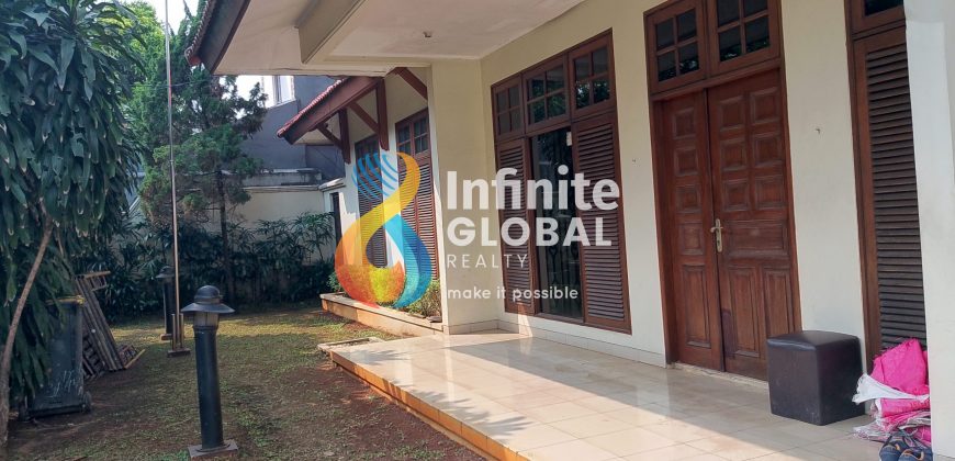 DISEWAKAN RUMAH 2 LANTAI Di JATIWARINGIN FURNISHED