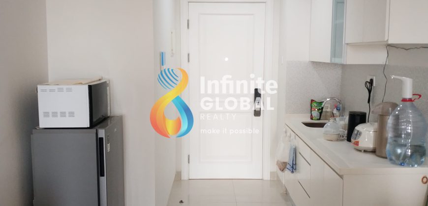 FOR SALE APARTMENT CENTRAL PARK SEMI FURNISHED LANTAI 26