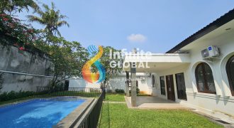 BEAUTIFUL SERENE HOUSE KEMANG WITH BIG GARDEN & POOL