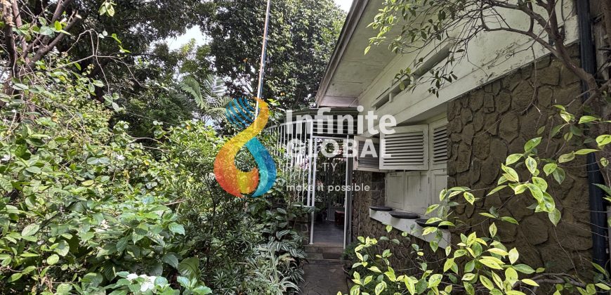 DIJUAL RUMAH TUA LOKASI EXCLUSIVE MENTENG